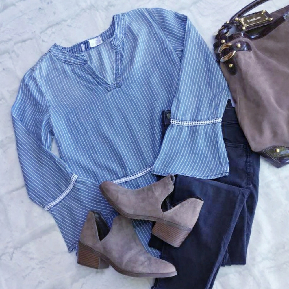 LAST ONE❗Casual Chic Chambray Striped Bell Sleeves Top - Picture 2 of 9